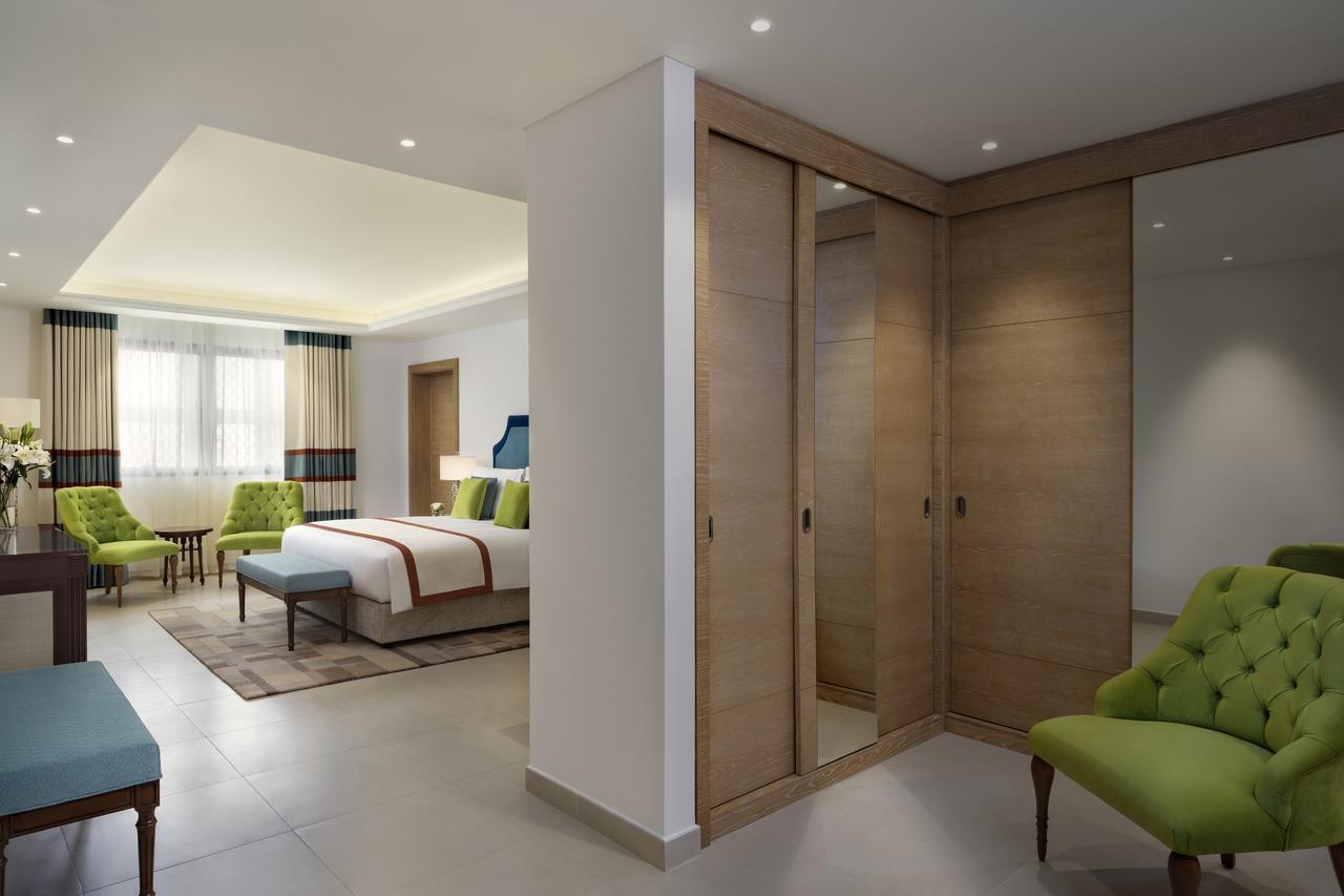 Al Najada Doha Hotel Apartments By Oaks Экстерьер фото